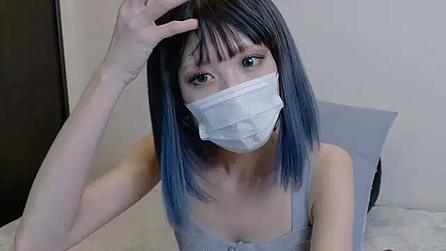 Snapshot of sarina_at chatting on July 11, 7:33 am sarina at online show from July 11, 7:33 am