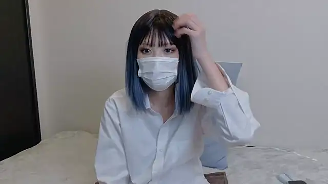Snapshot of sarina_at chatting on July 18, 7:34 am sarina at online show from July 18, 7:34 am