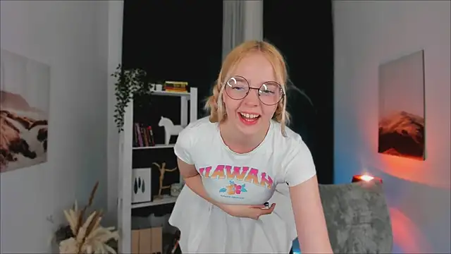 BellaMontgomery online show from September 10, 9:48 pm