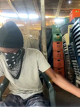 Snapshot of Jaydemasked chatting on November 24, 7:41 am Jaydemasked online show from November 24, 7:41 am