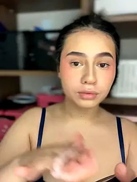 Snapshot of Sophi_dee1 chatting on November 6, 11:59 pm Sophi dee1 online show from November 6, 11:59 pm