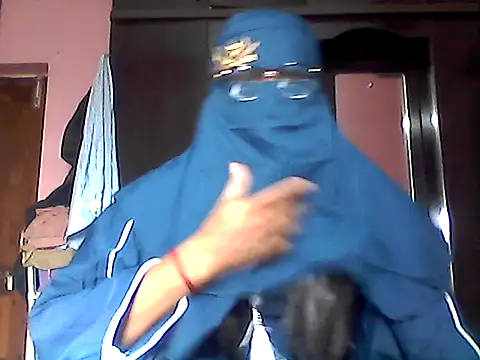 Snapshot of nasrin_katoon_7 chatting on November 4, 9:52 am nasrin katoon 7 online show from November 4, 9:52 am