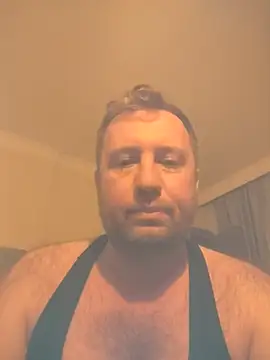 Snapshot of Batuhan3563 chatting on November 3, 8:21 pm Batuhan3563 online show from November 3, 8:21 pm