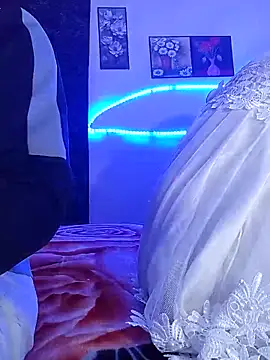 hot-twin online show from December 20, 7:54 pm