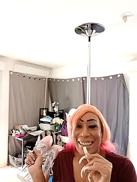 iamlalamilano online show from March 21, 1:16 pm