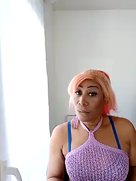 iamlalamilano online show from April 7, 11:43 am