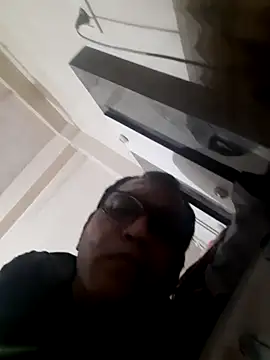 Snapshot of Hot-boy077 chatting on October 5, 7:01 pm Hot-boy077 online show from October 5, 7:01 pm