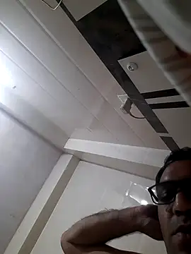 Snapshot of Hot-boy077 chatting on November 12, 4:18 pm Hot-boy077 online show from November 12, 4:18 pm