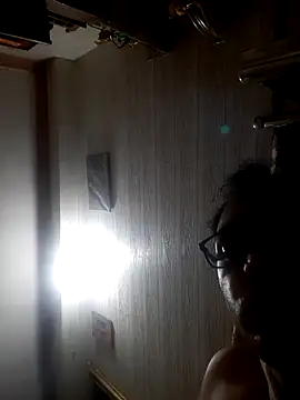 Snapshot of Hot-boy077 chatting on December 1, 9:36 am Hot-boy077 online show from December 1, 9:36 am