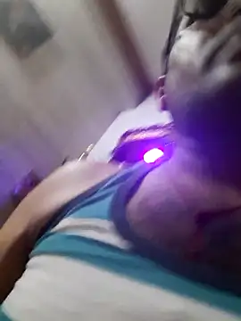 Snapshot of Hot-boy077 chatting on April 7, 5:02 pm Hot-boy077 online show from April 7, 5:02 pm