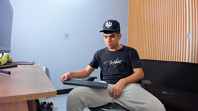 zack joness10 online show from October 22, 1:28 am
