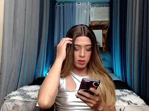 Yourscarlette Slut online show from November 7, 1:16 am