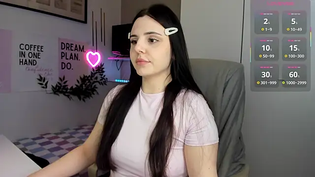 LiaWoow online show from January 7, 8:06 am