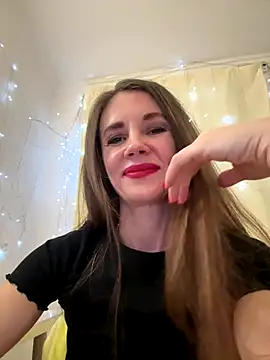 LucieMack online show from December 14, 2:44 pm