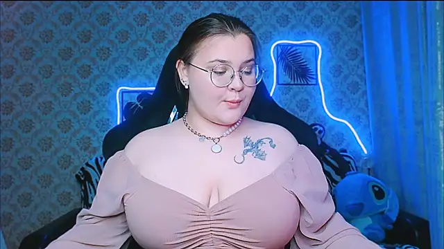 Snapshot of InLoveWithLife26 chatting on September 15, 8:09 pm InLoveWithLife26 online show from September 15, 8:09 pm