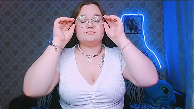 Snapshot of InLoveWithLife26 chatting on September 23, 7:06 pm InLoveWithLife26 online show from September 23, 7:06 pm