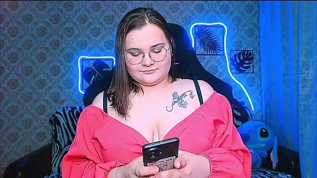 Snapshot of InLoveWithLife26 chatting on October 17, 7:05 pm InLoveWithLife26 online show from October 17, 7:05 pm