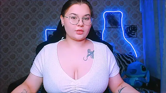 Snapshot of InLoveWithLife26 chatting on November 19, 4:18 pm InLoveWithLife26 online show from November 19, 4:18 pm