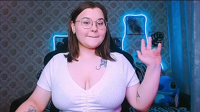 Snapshot of InLoveWithLife26 chatting on November 25, 8:36 am InLoveWithLife26 online show from November 25, 8:36 am