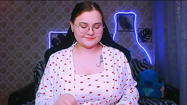 Snapshot of InLoveWithLife26 chatting on November 27, 7:21 am InLoveWithLife26 online show from November 27, 7:21 am