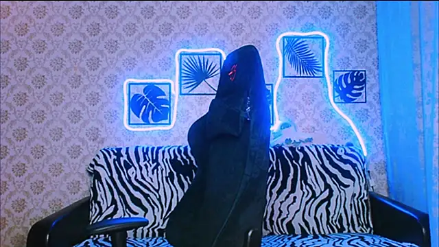 Snapshot of InLoveWithLife26 chatting on December 15, 8:13 pm InLoveWithLife26 online show from December 15, 8:13 pm