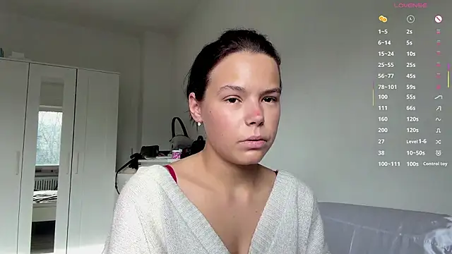 MaydaCornwall online show from March 22, 3:04 pm