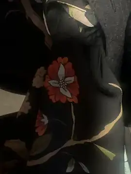 HiddenHoneyLDN online show from December 17, 11:05 am