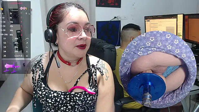 leidydi223 online show from February 3, 2:22 pm