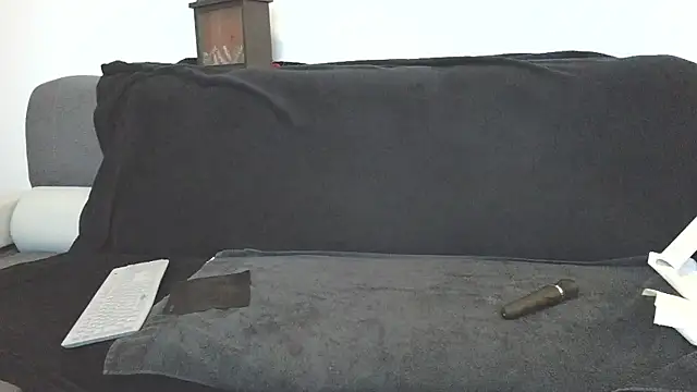 red strawberry08 online show from February 19, 9:55 pm