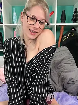 TheRealJessyLey online show from March 11, 7:31 pm