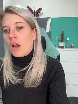 TheRealJessyLey online show from April 14, 8:53 am