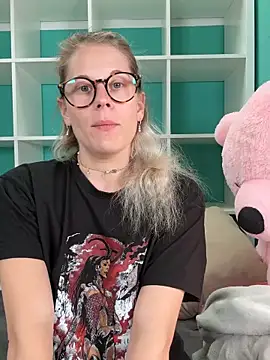 TheRealJessyLey online show from June 14, 4:42 pm
