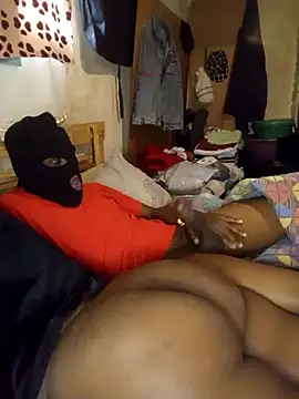 Snapshot of SuperheroDck chatting on September 21, 12:40 pm SuperheroDck online show from September 21, 12:40 pm