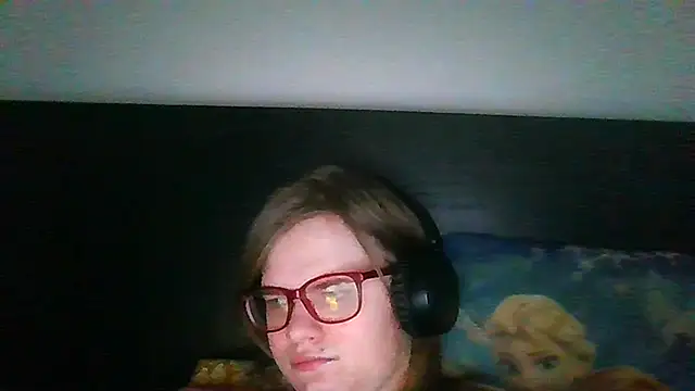 Moonolighta online show from September 24, 8:17 am