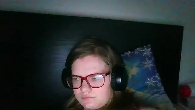 Moonolighta online show from November 2, 7:22 am