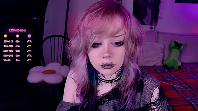 Lollyshy online show from November 7, 10:37 am