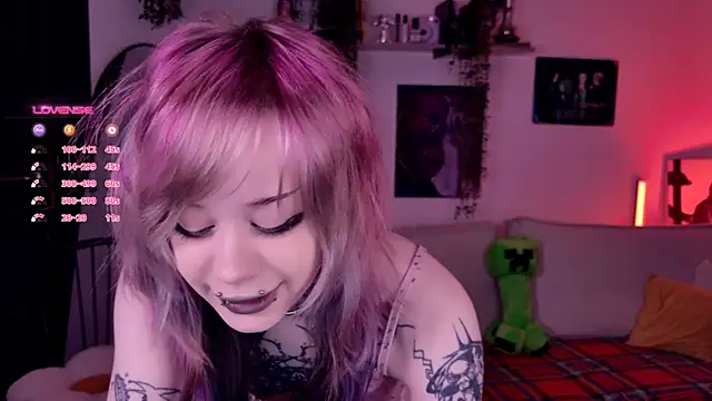 Lollyshy online show from November 11, 9:20 am