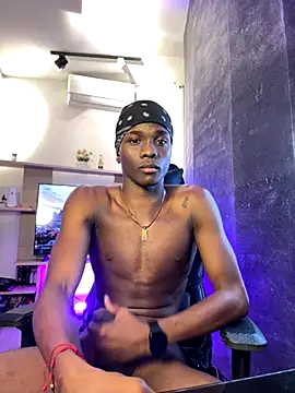 Brycce santos online show from December 3, 5:11 pm