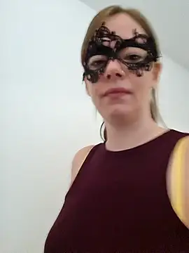 Snapshot of Squirtingcouple9094 chatting on October 30, 7:43 am Squirtingcouple9094 online show from October 30, 7:43 am