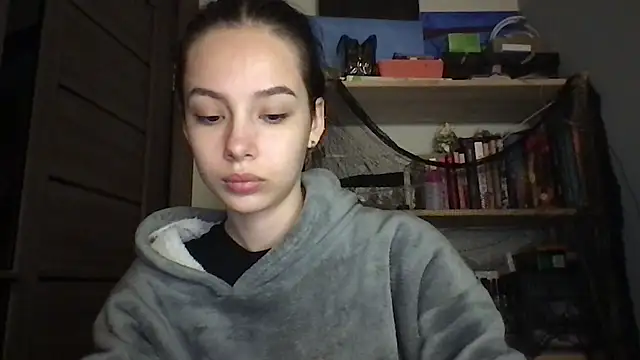 Yuna5343 online show from November 6, 9:05 pm