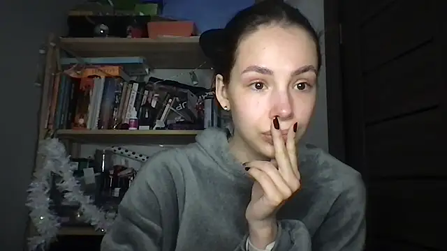 Yuna5343 online show from January 12, 8:25 pm