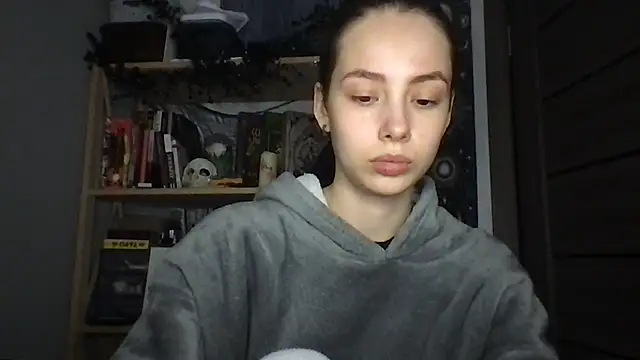 Yuna5343 online show from February 11, 10:15 pm