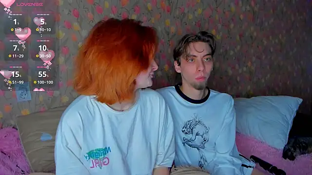 Snapshot of Squirrel_Bunny chatting on December 17, 4:02 pm Squirrel Bunny online show from December 17, 4:02 pm