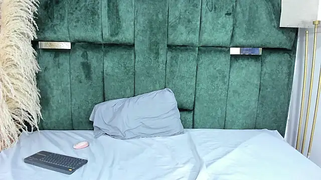 Snapshot of Chloe_jackson25 chatting on January 16, 6:34 pm Chloe jackson25 online show from January 16, 6:34 pm