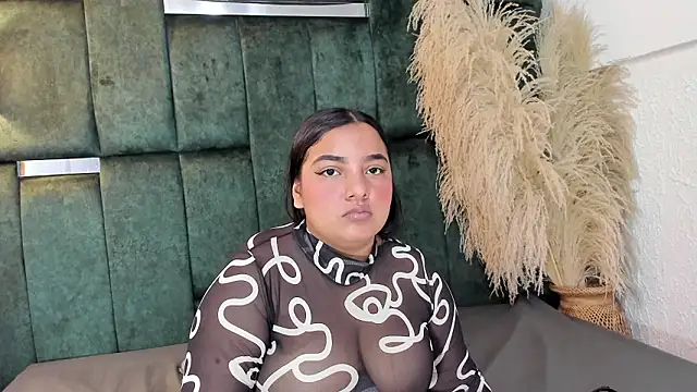 Snapshot of Chloe_jackson25 chatting on February 14, 6:37 pm Chloe jackson25 online show from February 14, 6:37 pm