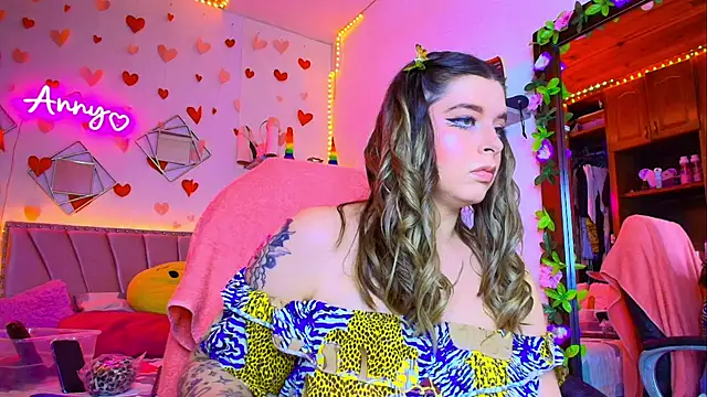 Anny Hurtado online show from September 23, 7:55 am