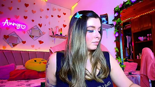 Anny Hurtado online show from September 24, 6:28 am