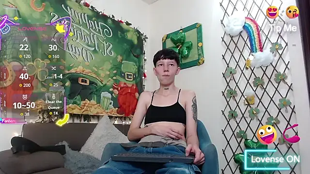 LiamBrown09 online show from March 7, 7:22 pm