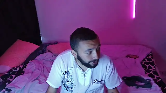 Snapshot of annaandgray chatting on September 17, 2:52 pm annaandgray online show from September 17, 2:52 pm