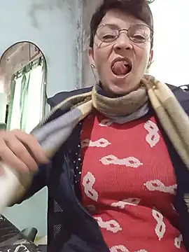 Lulypsicologasexual online show from July 1, 7:35 pm